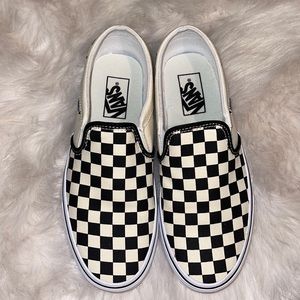 Women’s (9) Checkered Vans Slides
